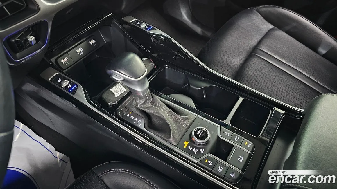 Kia Sorento — фото 5