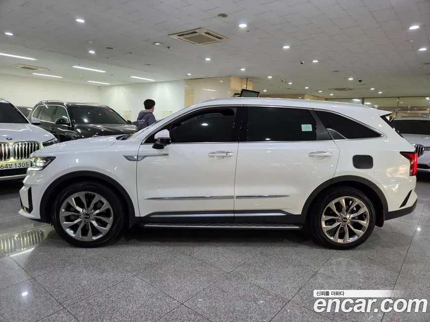 Kia Sorento — фото 6