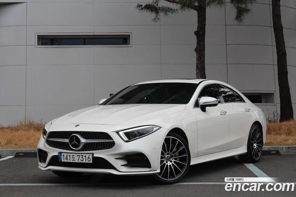 Mercedes-Benz CLS-Class — фото 1