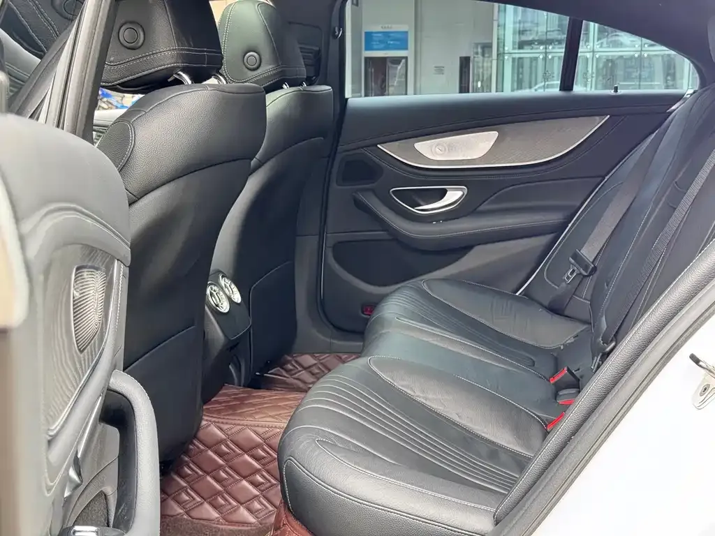 Mercedes-Benz CLS — фото 2