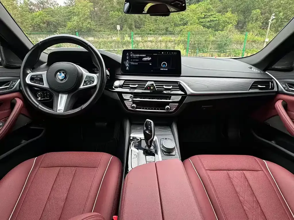 BMW 5 Series New Energy — фото 7