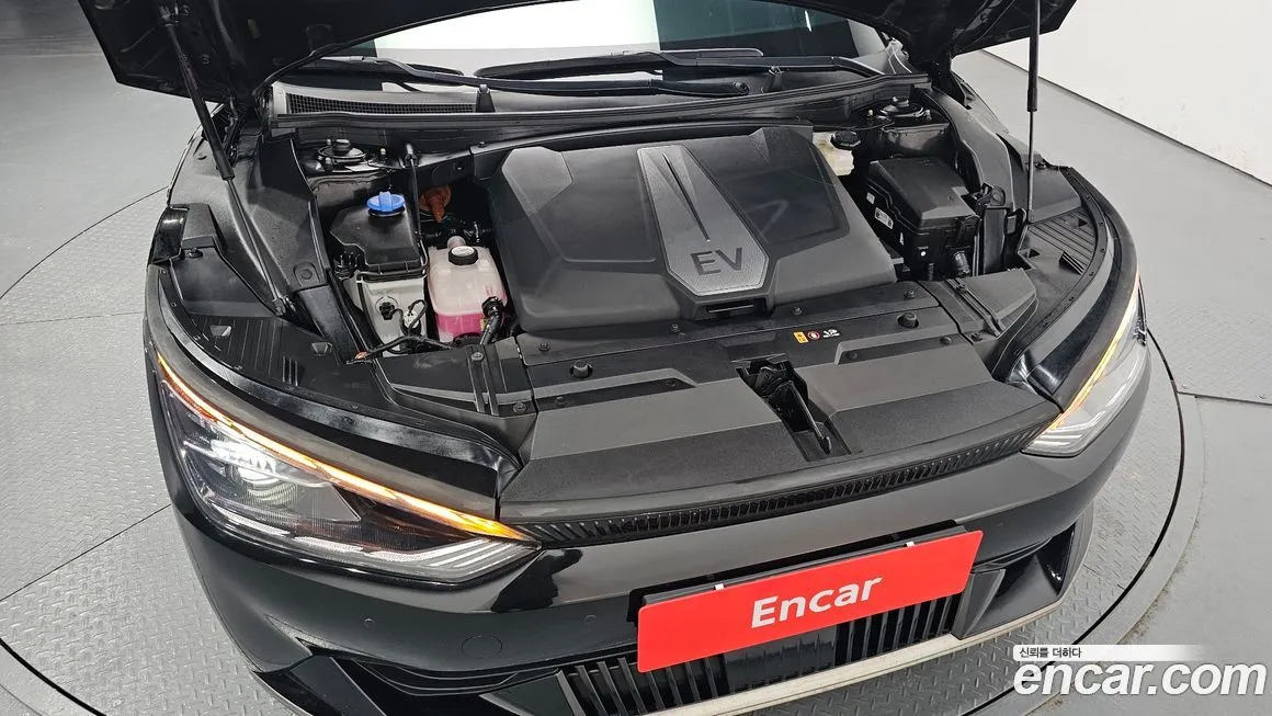 Kia EV6 — фото 9