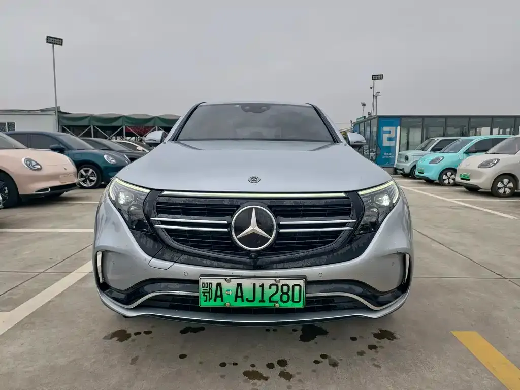 Mercedes-Benz EQC — фото 5