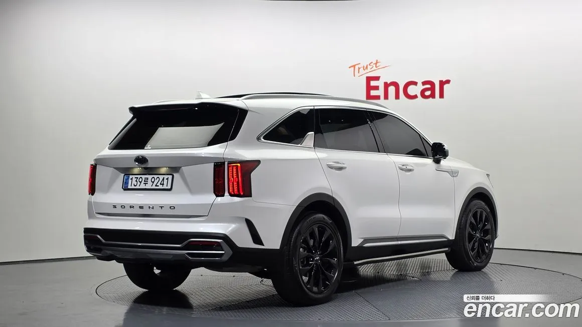 Kia Sorento — фото 4
