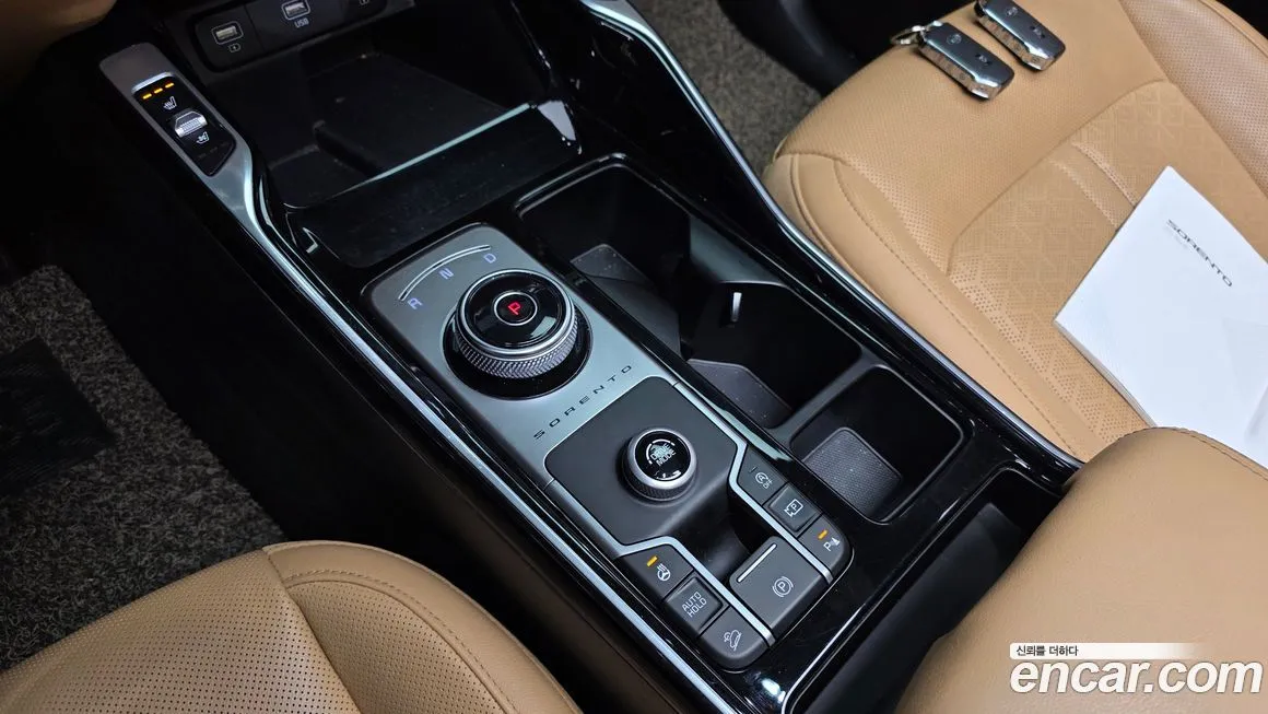 Kia Sorento — фото 9
