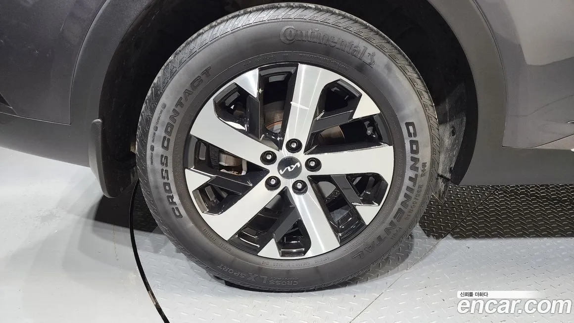 Kia Sorento — фото 8
