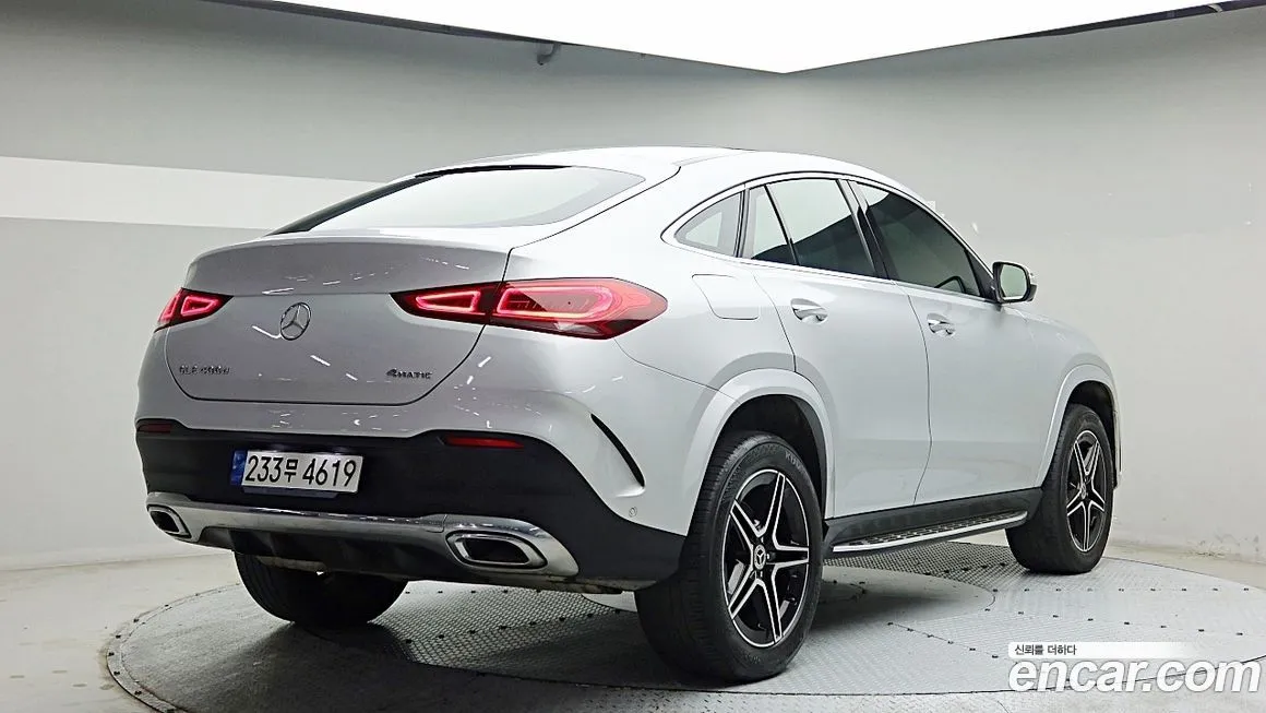 Mercedes-Benz GLE-Class — фото 7