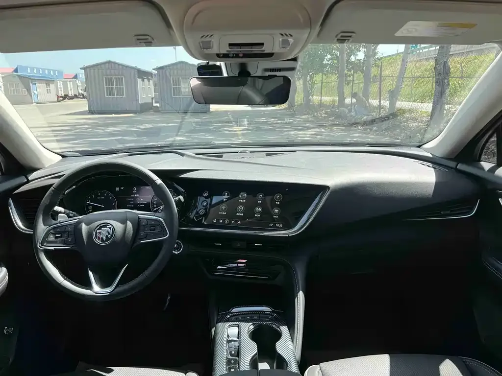 Buick Envision Plus — фото 5