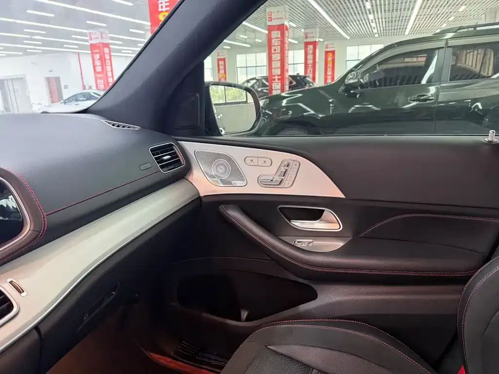 Mercedes-Benz GLE AMG — фото 6