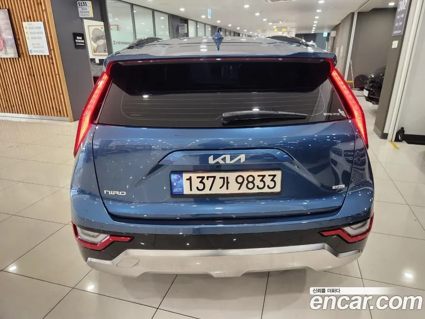 Kia Niro — фото 3