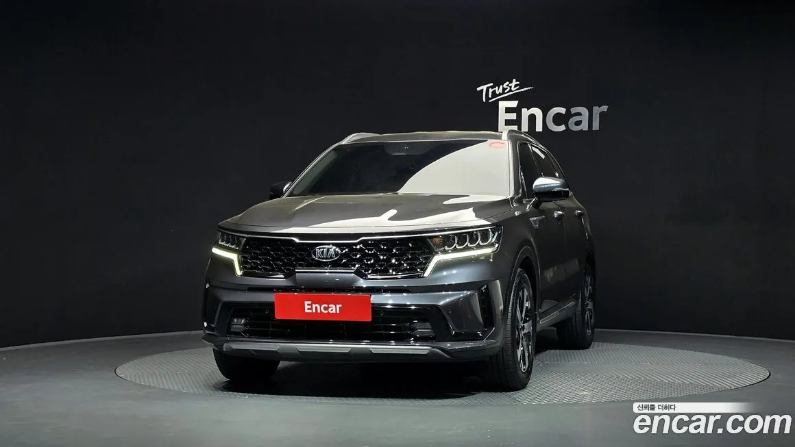 Kia Sorento — фото 6