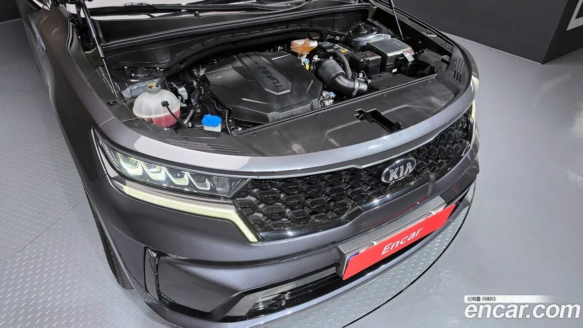 Kia Sorento — фото 8