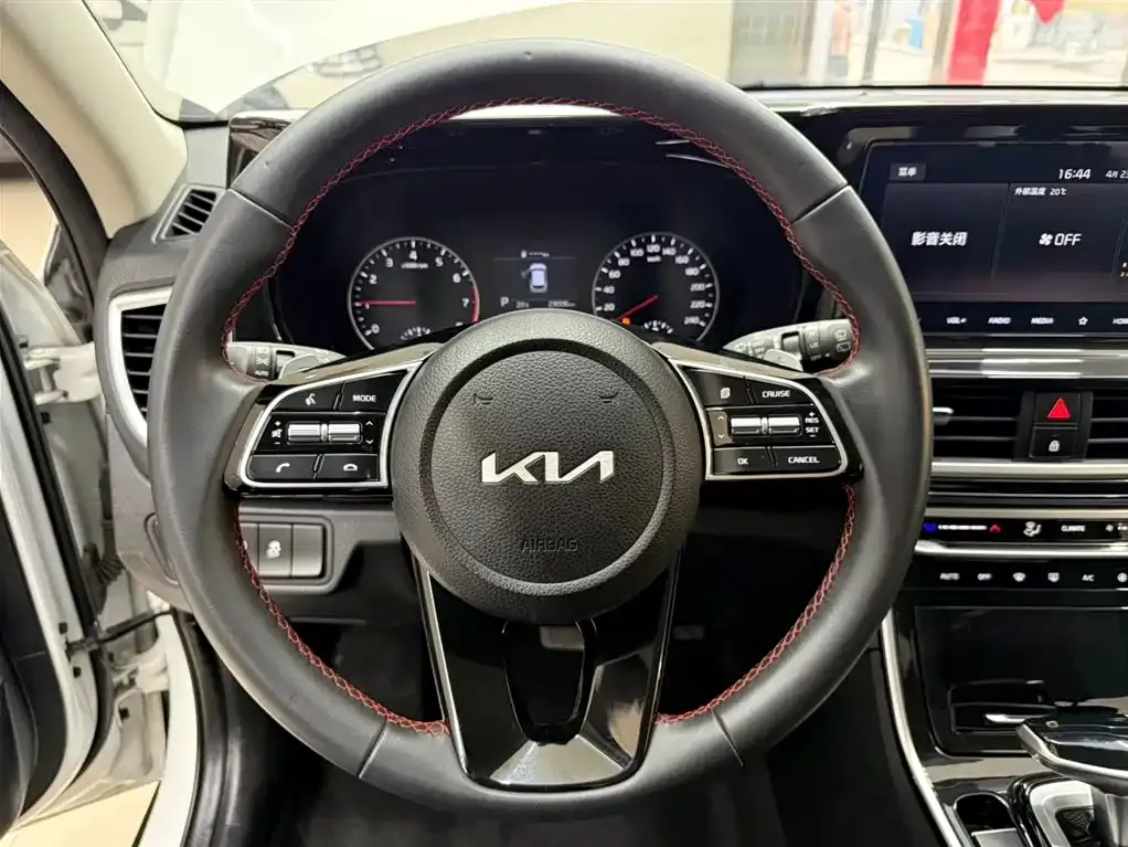 Kia KX3 — фото 2