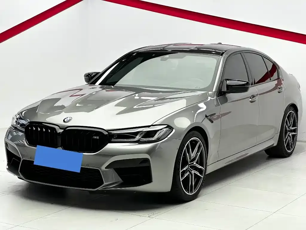 BMW M5 — фото 10