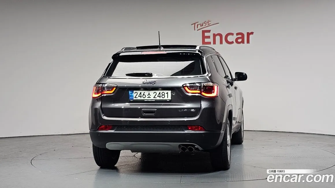 Jeep Compass — фото 2