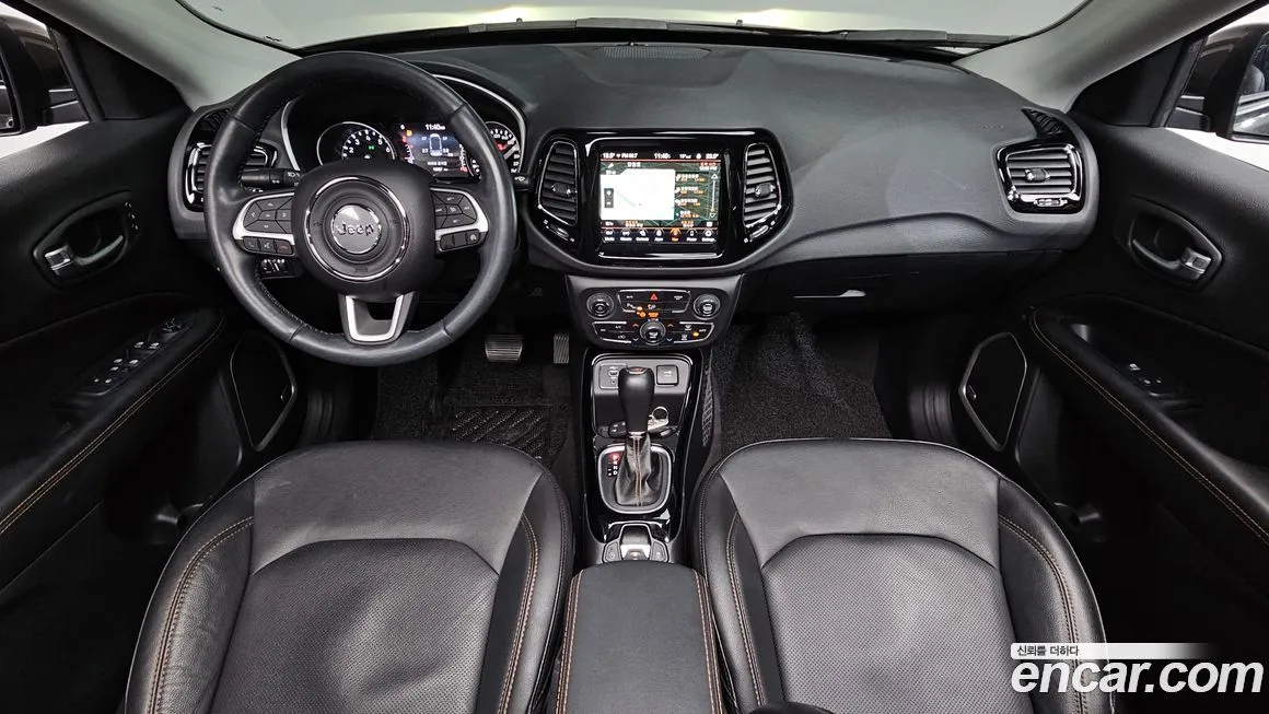 Jeep Compass — фото 7