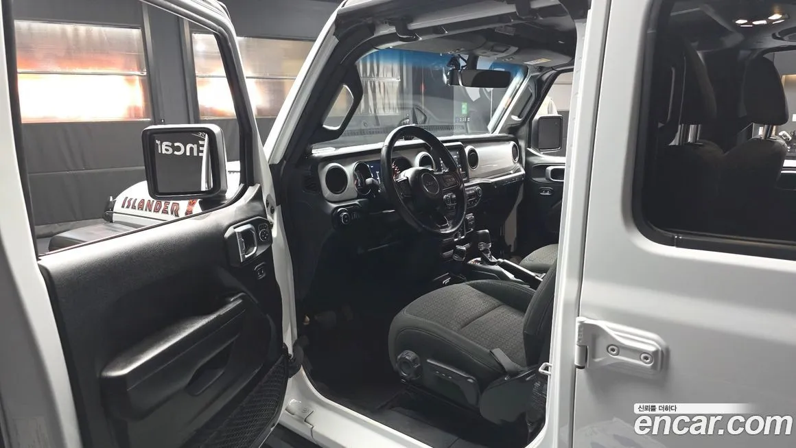 Jeep Wrangler — фото 4