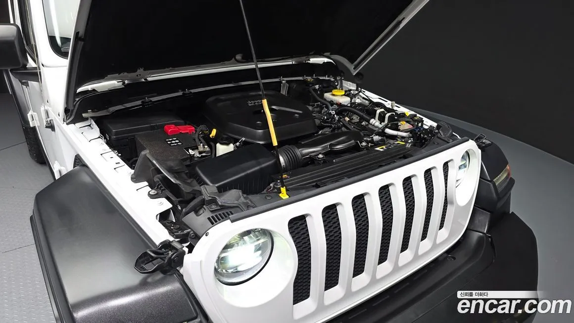 Jeep Wrangler — фото 9