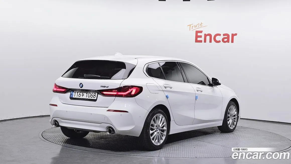 BMW 1-Series — фото 10