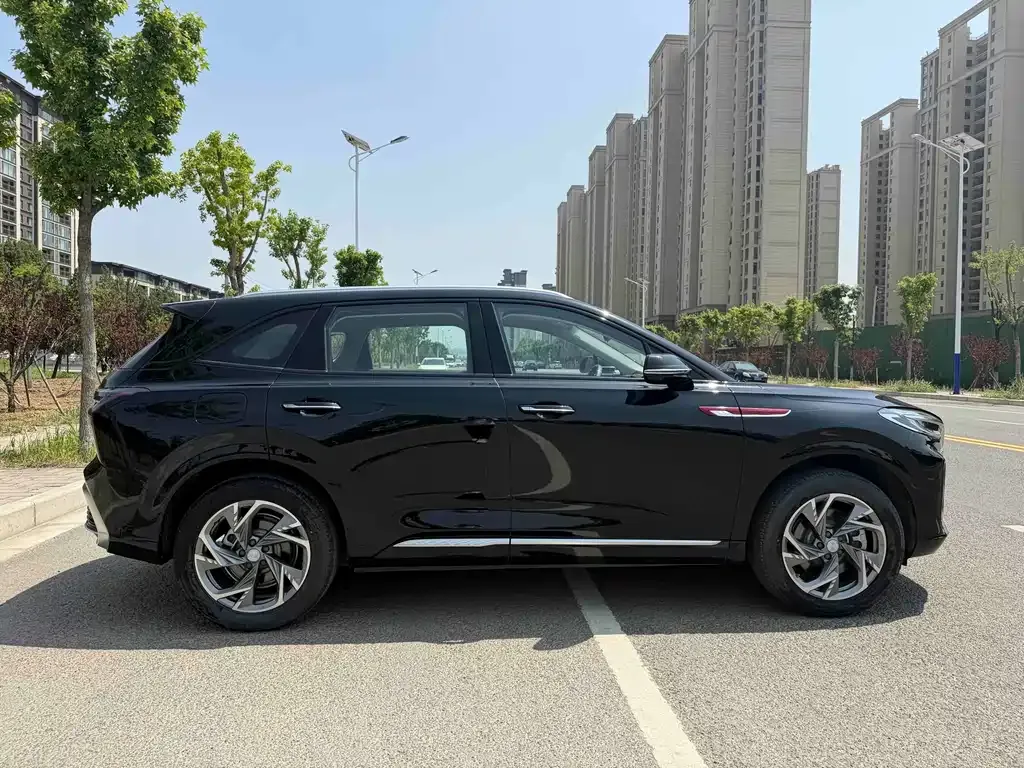 Hongqi HS3 PHEV — фото 6