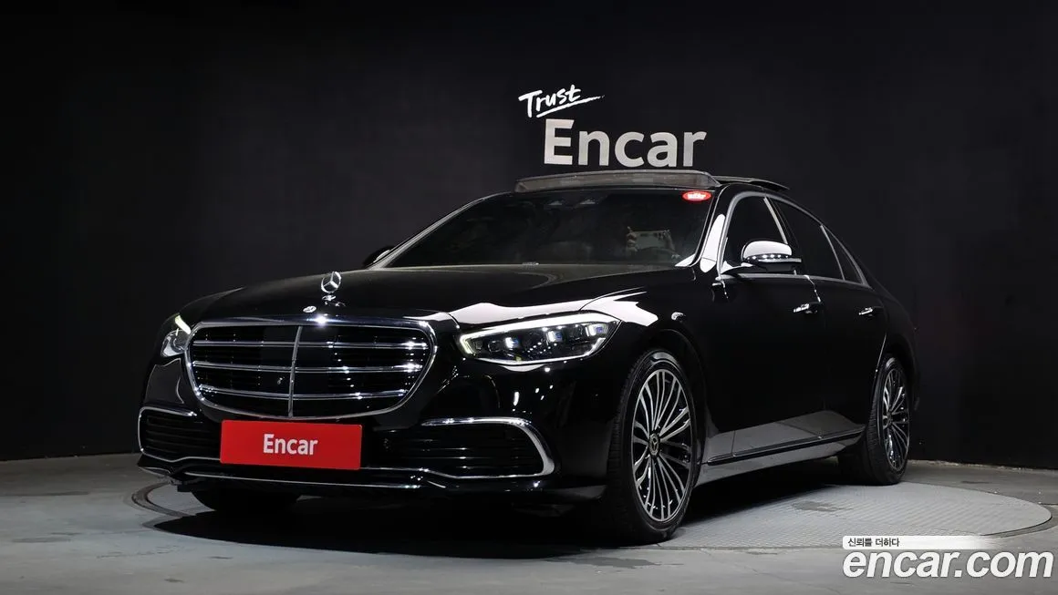 Mercedes-Benz S-Class — фото 1