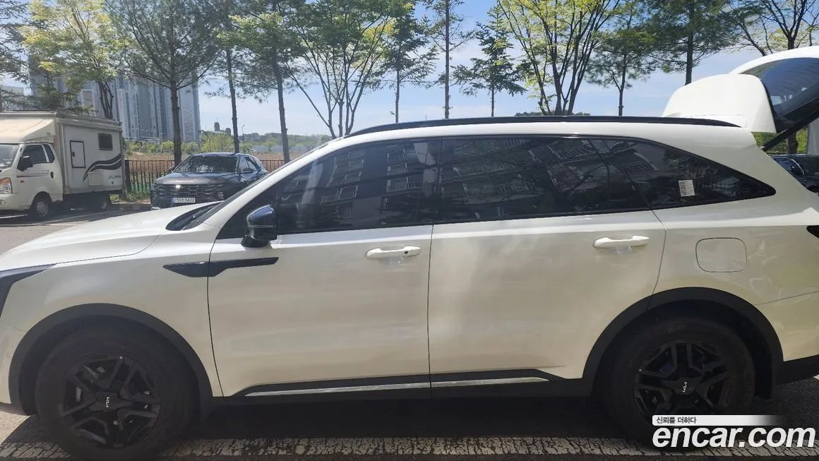 Kia Sorento — фото 6
