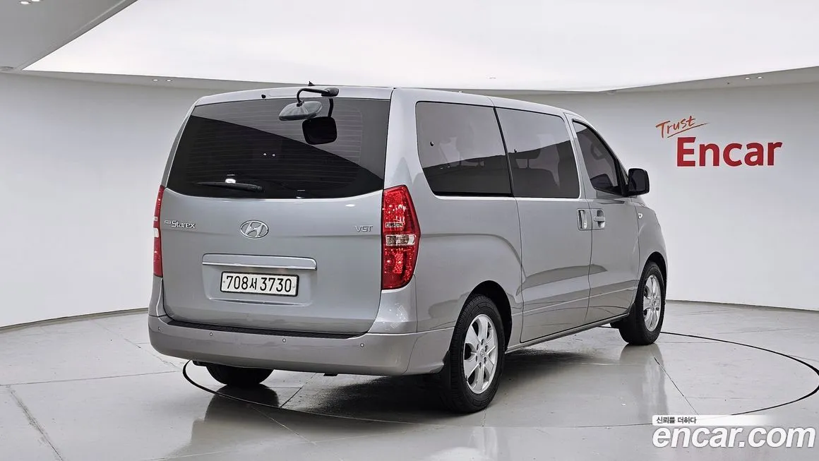 Hyundai Starex — фото 7