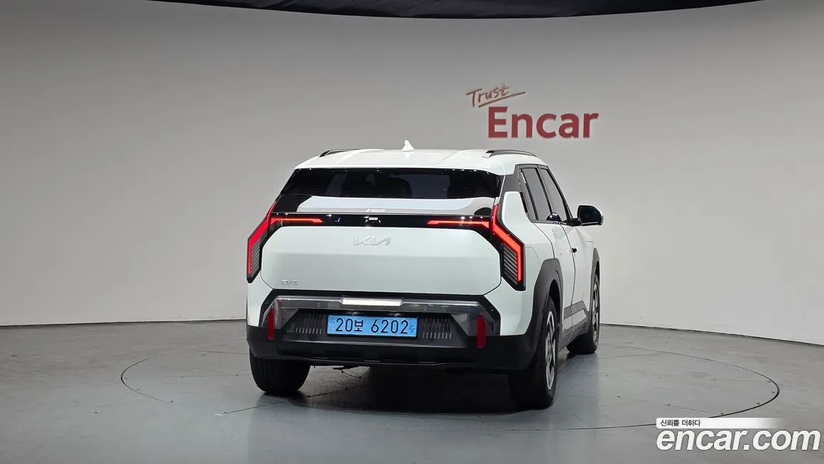 Kia EV3 — фото 4