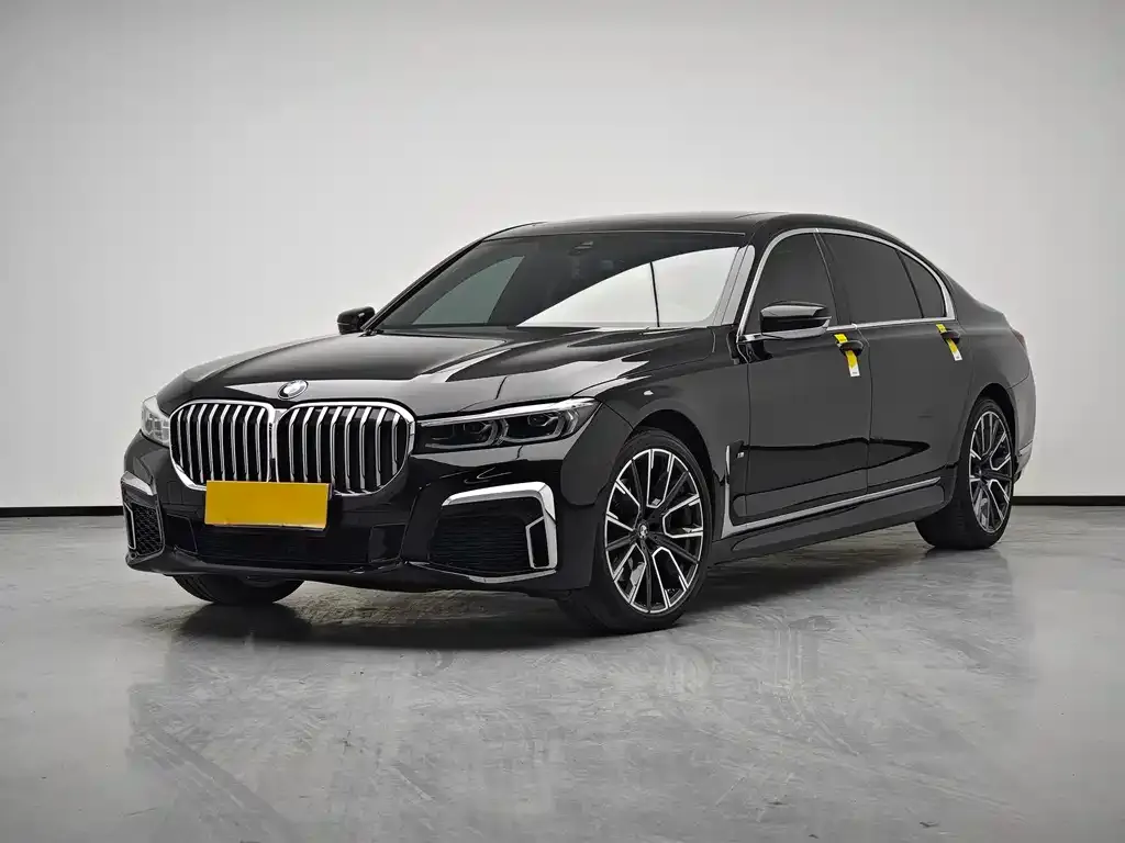 BMW 7 Series — фото 1