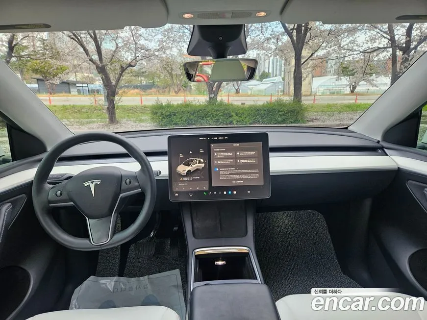 Tesla Model Y — фото 5