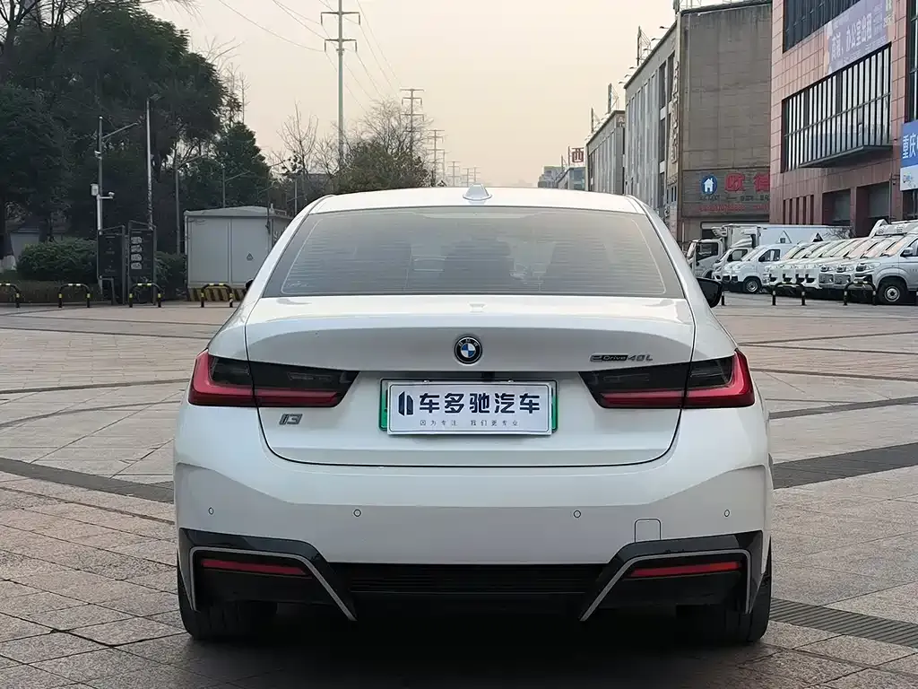 BMW i3 — фото 2