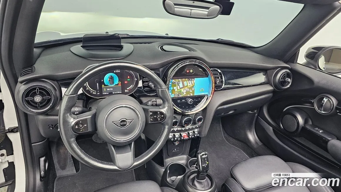 Mini Cooper Convertible — фото 10