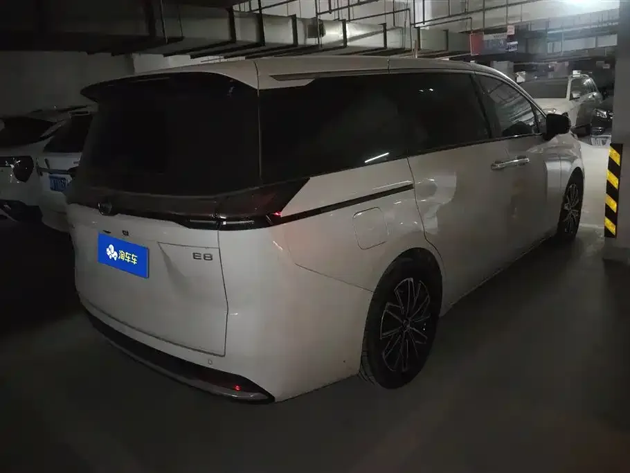 GAC Motor Trumpchi E8 — фото 2