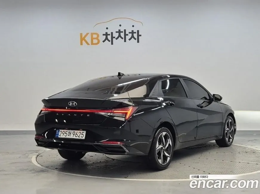 Hyundai AVANTE — фото 3