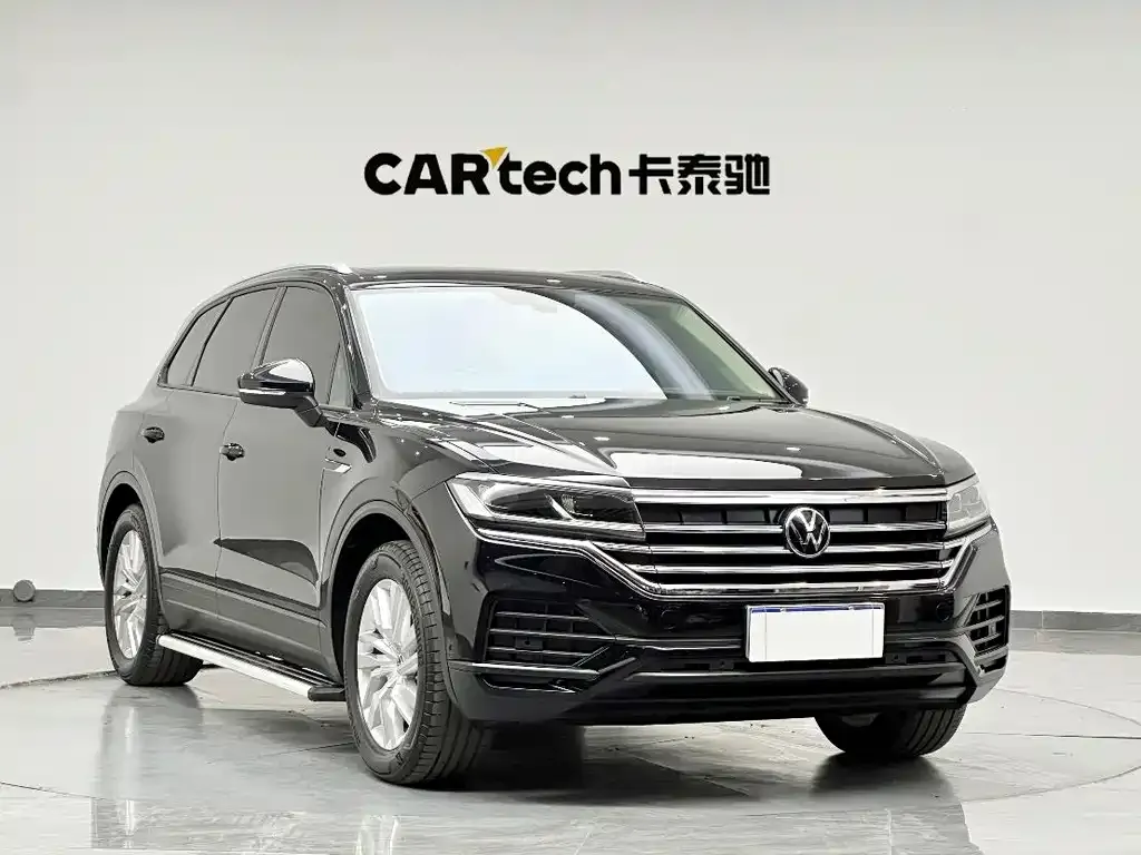 Volkswagen Touareg — фото 10