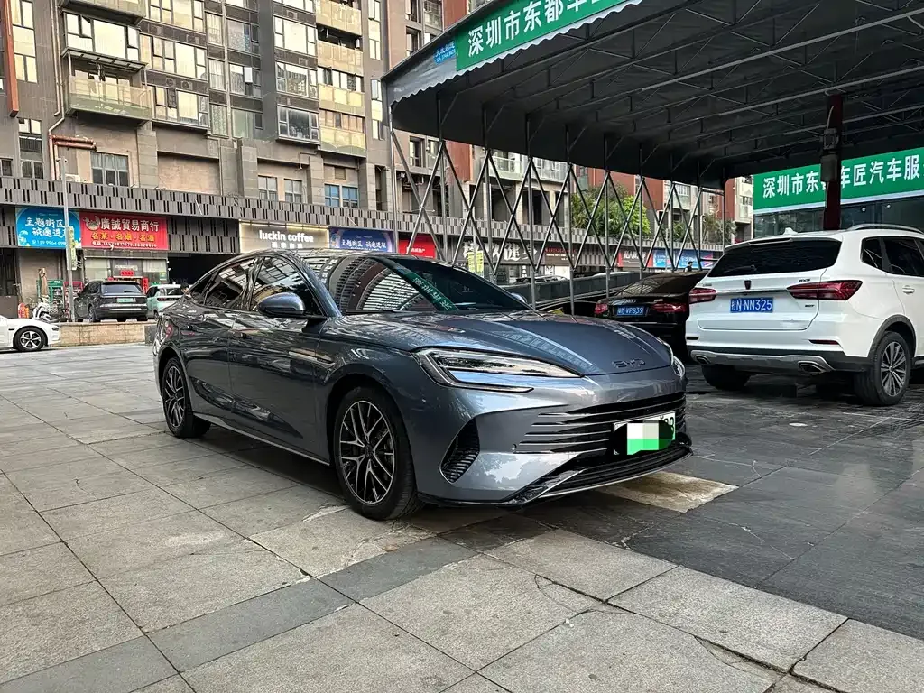 BYD Seal — фото 9