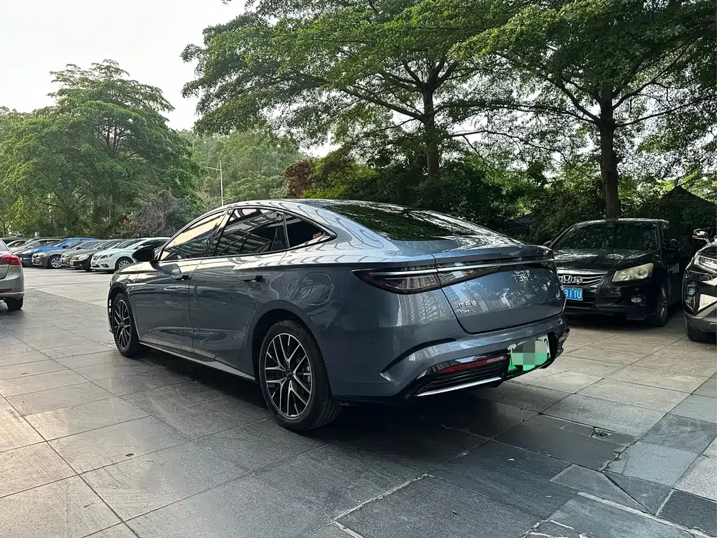 BYD Seal — фото 8