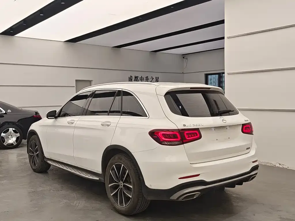 Mercedes-Benz GLC — фото 10