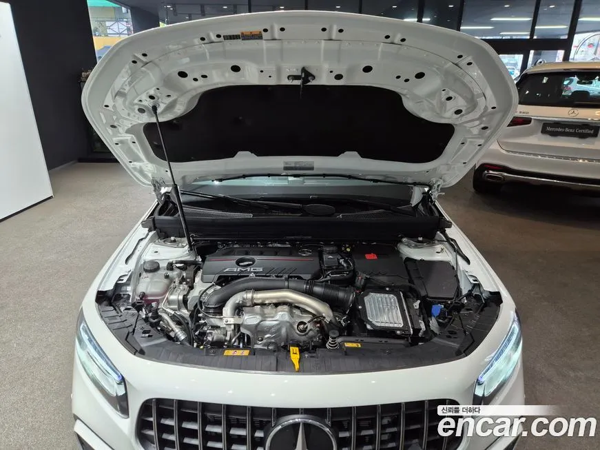 Mercedes-Benz GLB-Class — фото 10