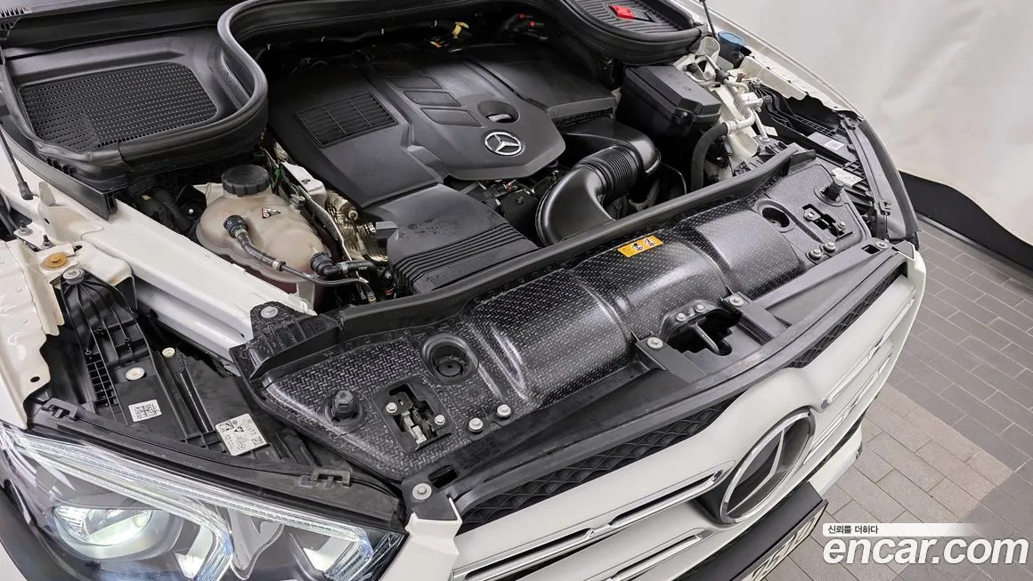 Mercedes-Benz GLE-Class — фото 10