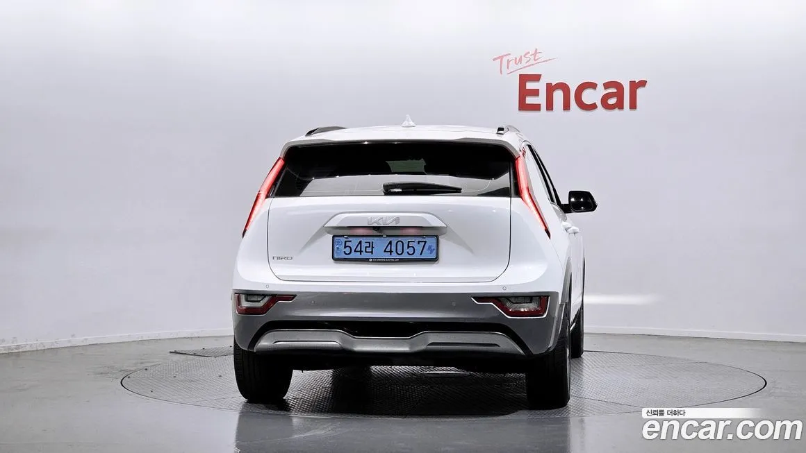 Kia Niro — фото 10