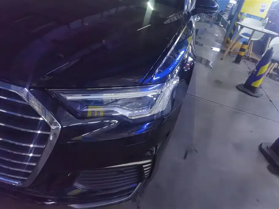 Audi A6L New Energy — фото 10