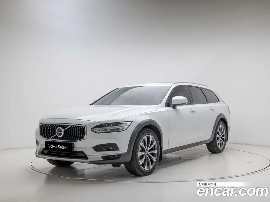 Volvo V90 — фото 1
