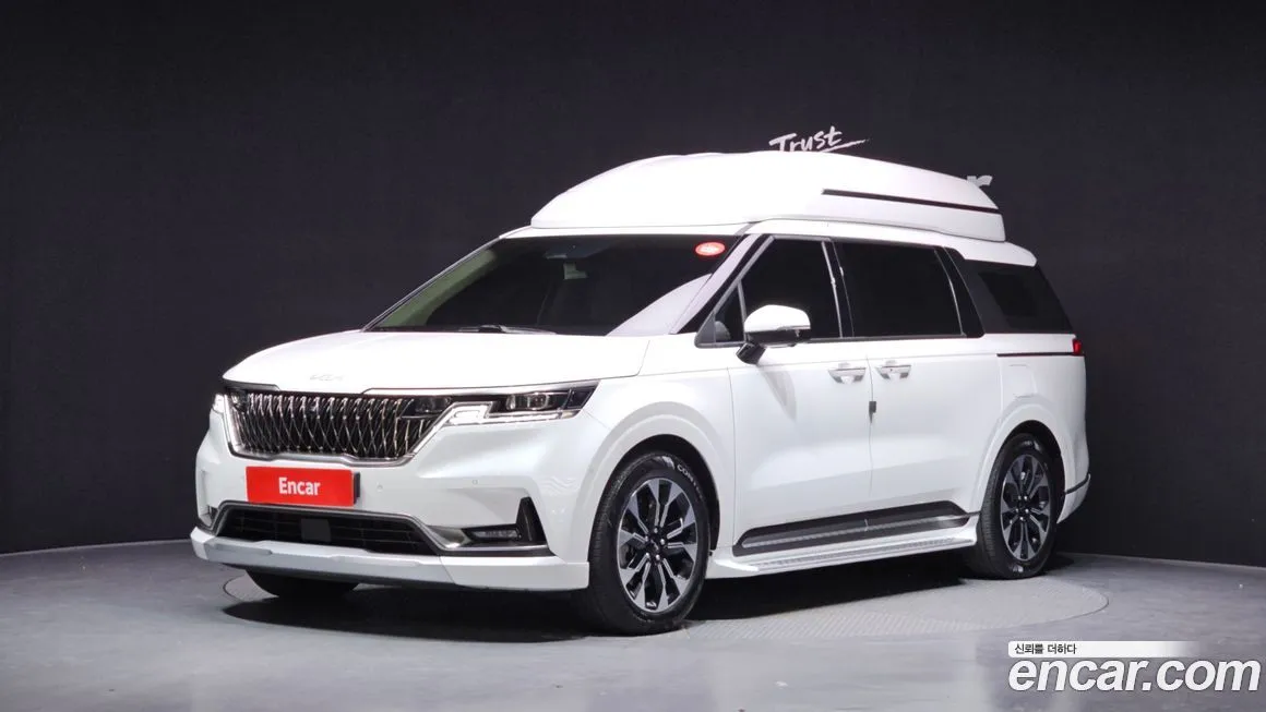 Kia Carnival — фото 1