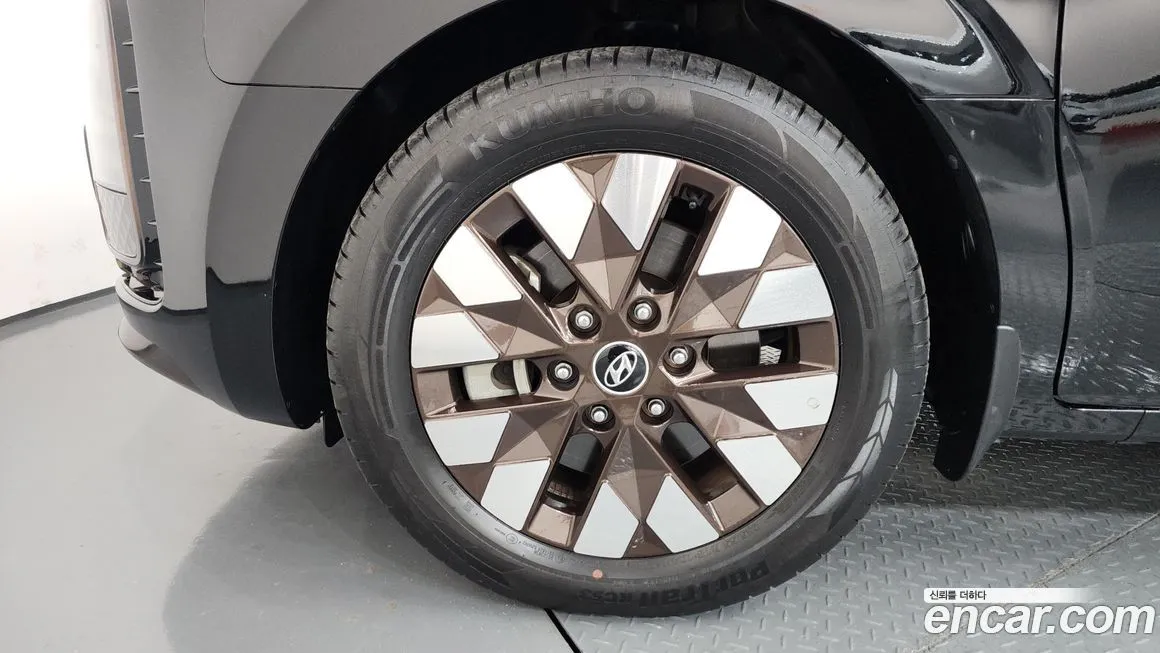 Hyundai Staria — фото 9