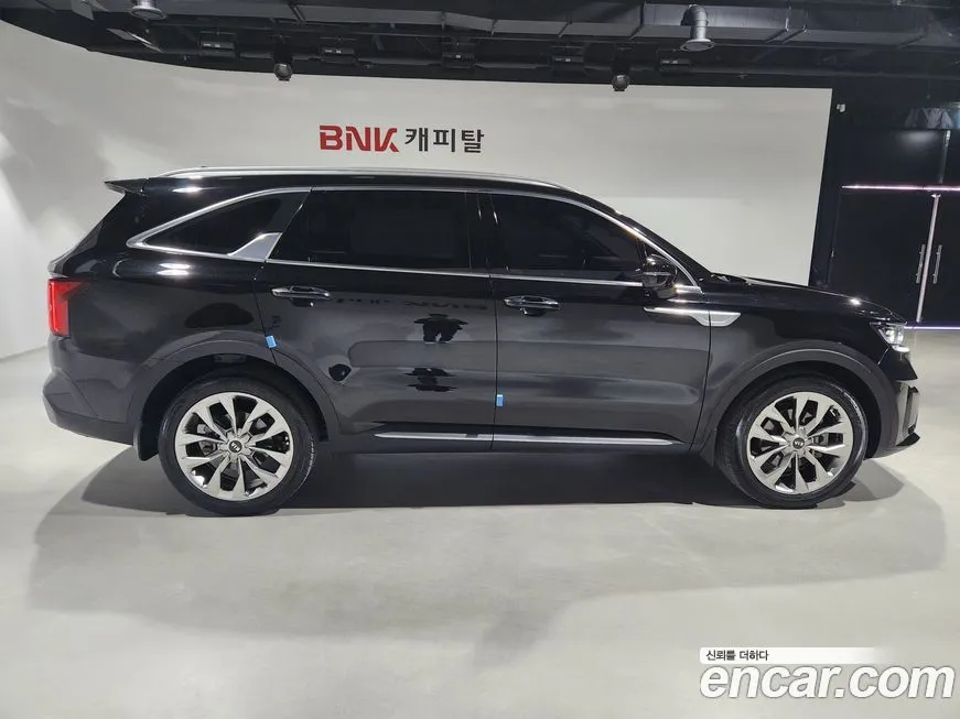 Kia Sorento — фото 3