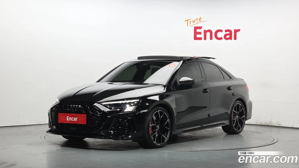 Audi RS3 — фото 1