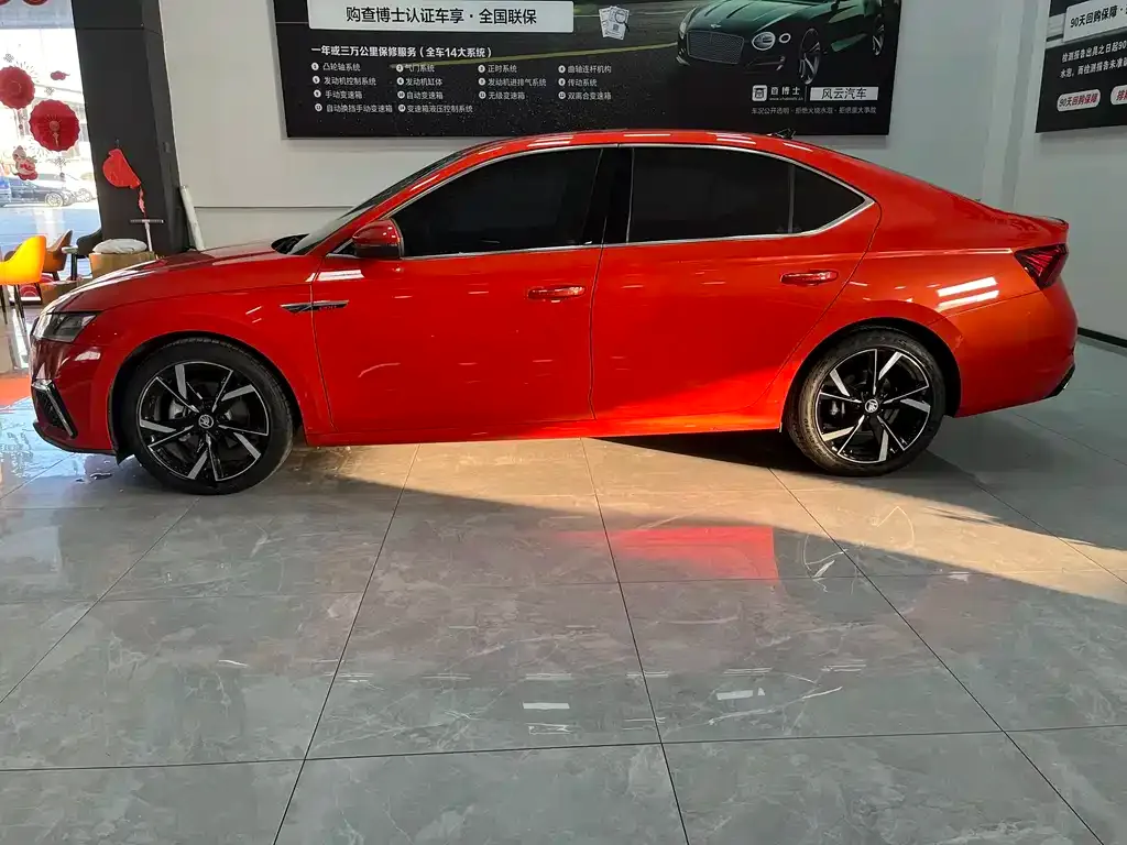 Skoda Octavia — фото 7