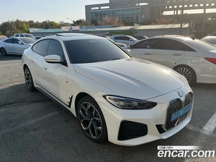 BMW i4 — фото 1