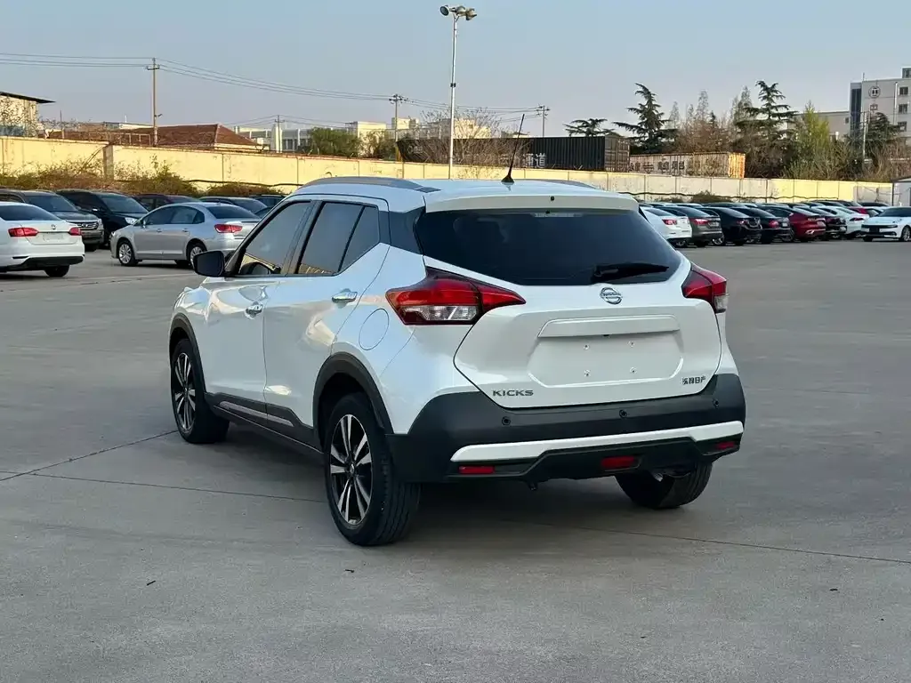 Nissan Kicks — фото 3